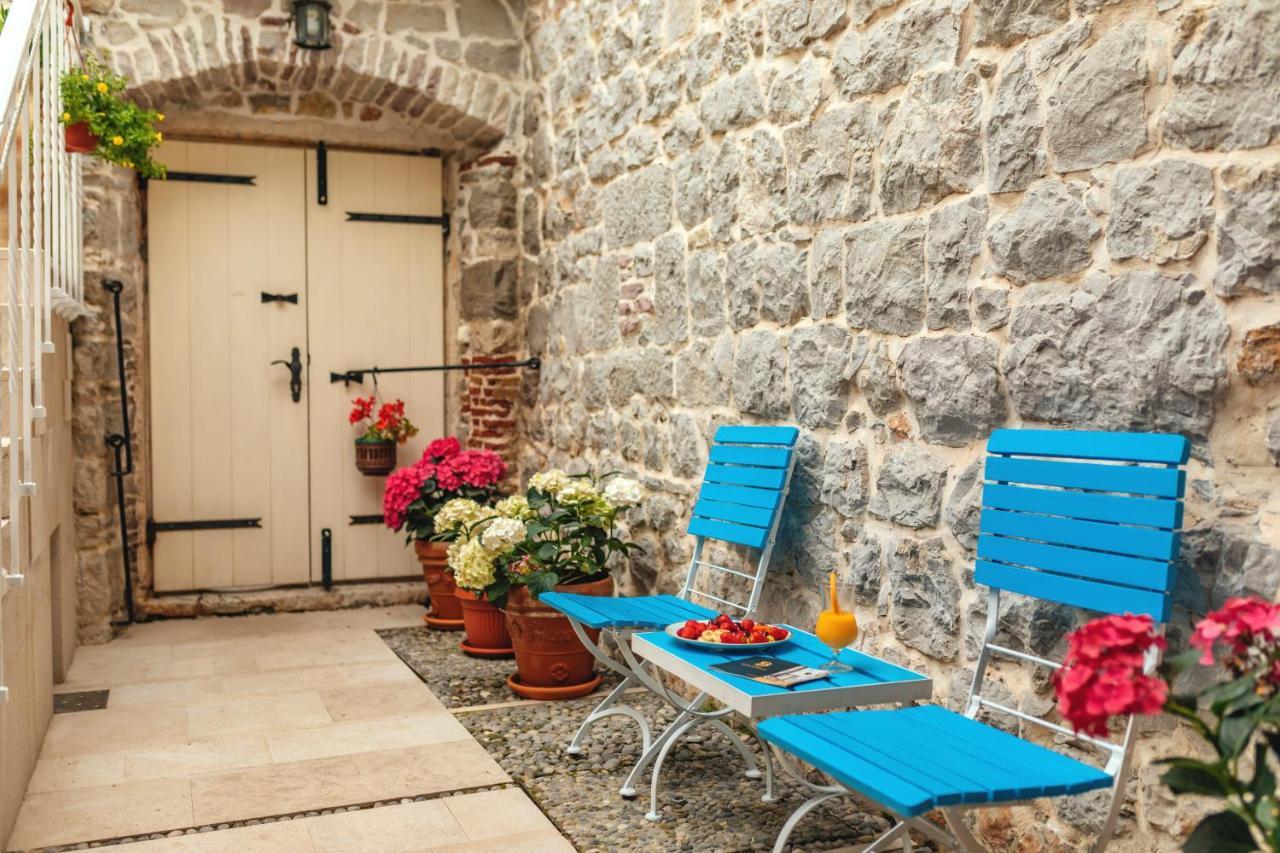 Boutique Hotel Capitano Herceg Novi Exteriör bild