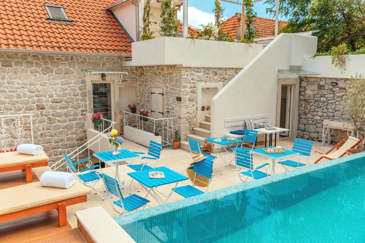 Boutique Hotel Capitano Herceg Novi Exteriör bild