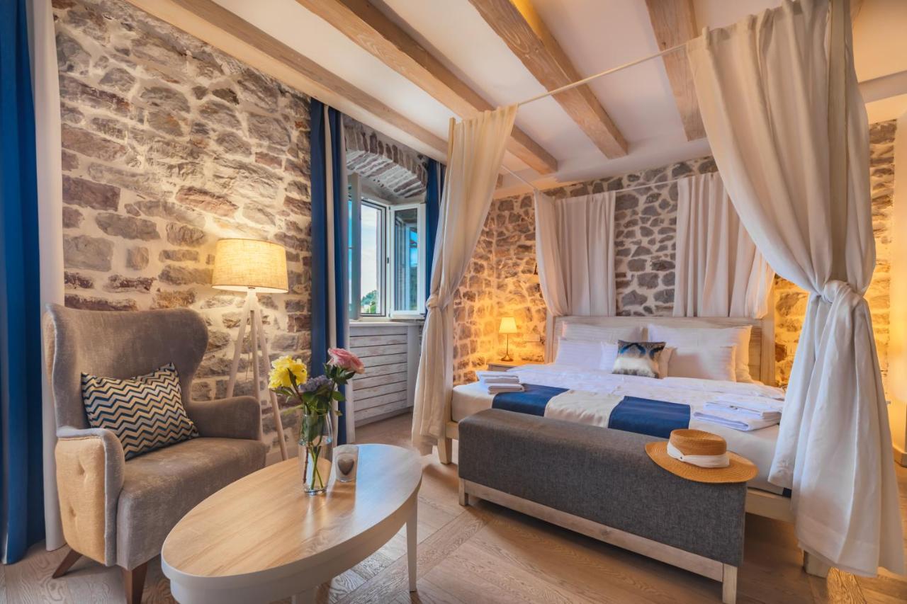 Boutique Hotel Capitano Herceg Novi Exteriör bild