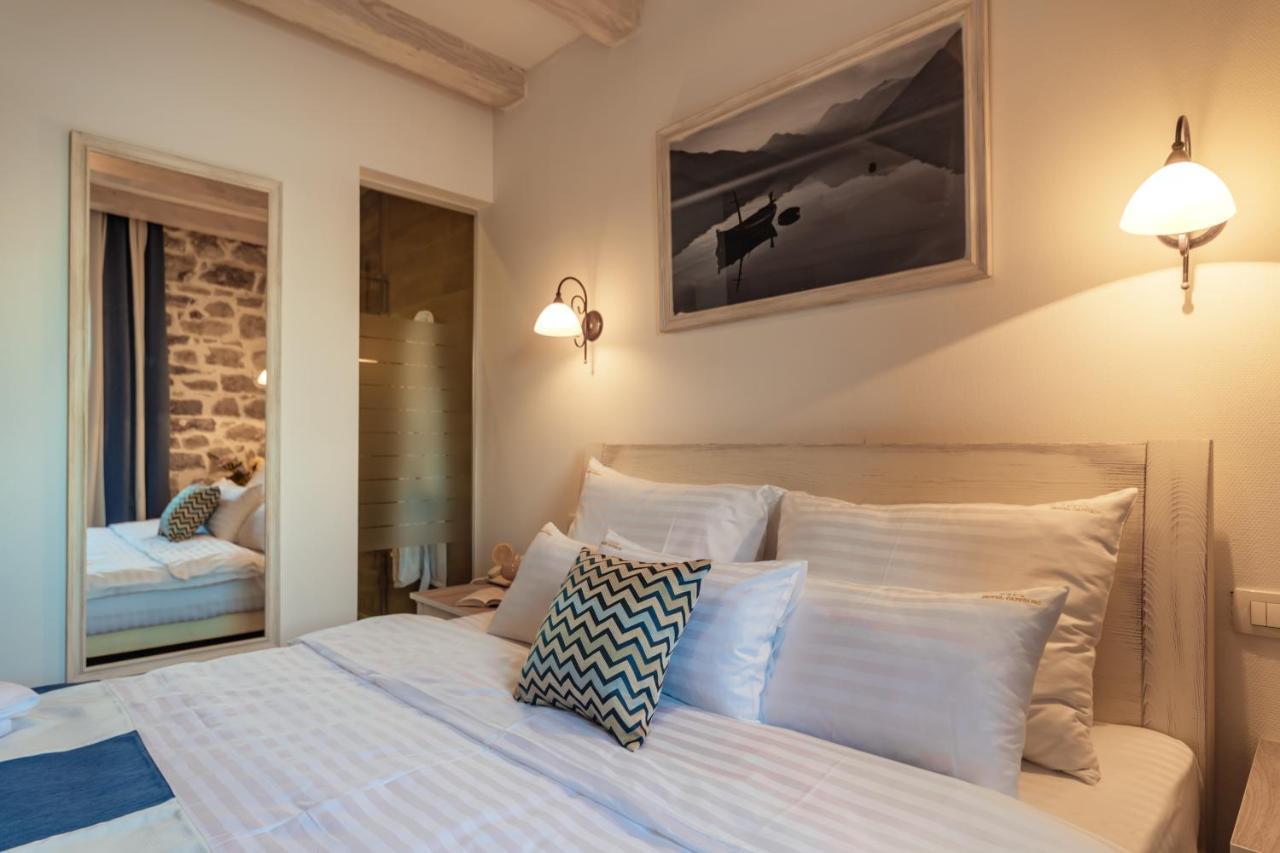 Boutique Hotel Capitano Herceg Novi Rum bild
